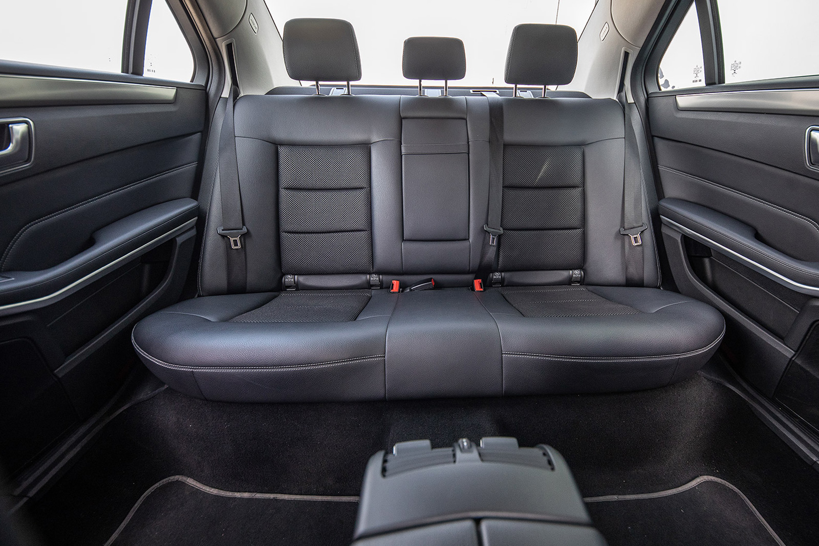 Sedans y Minivans - Autocares LACT