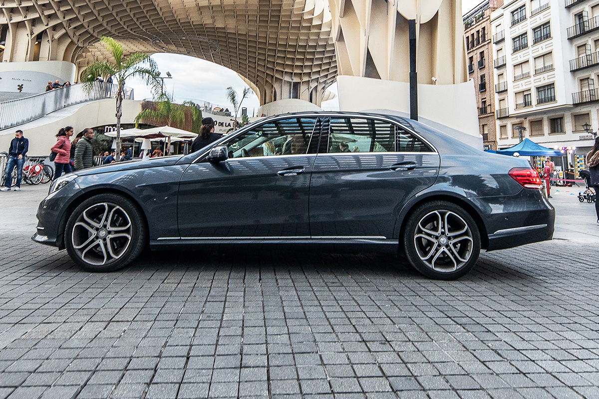 Sedans y Minivans - Autocares LACT