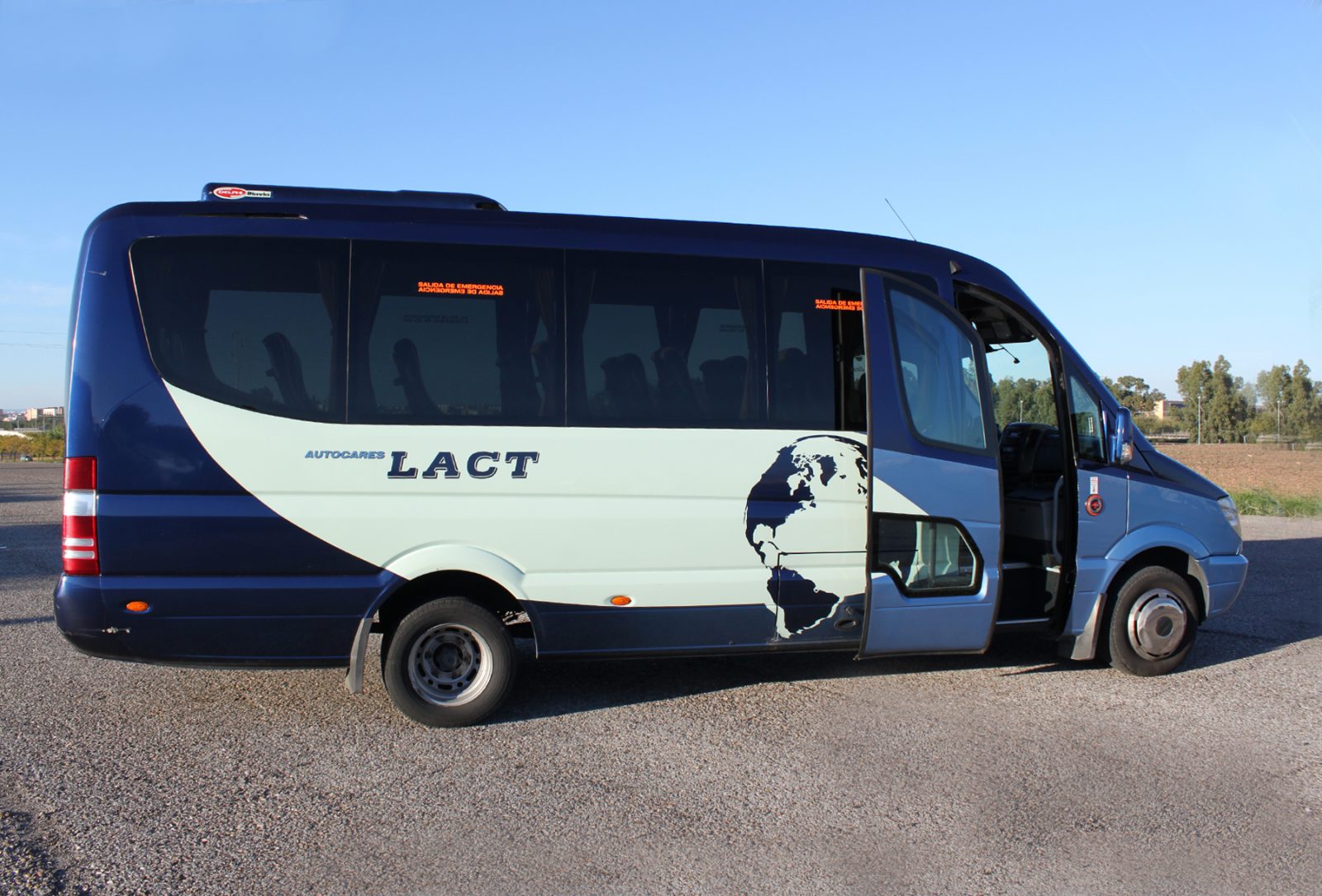 Minibuses - Autocares LACT