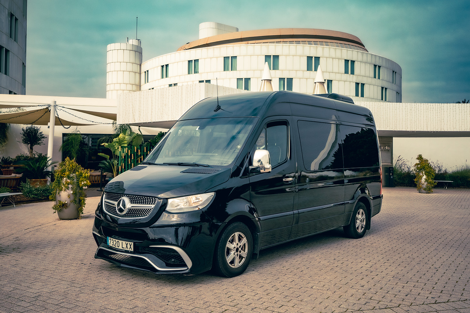 Sedans y Minivans - Autocares LACT