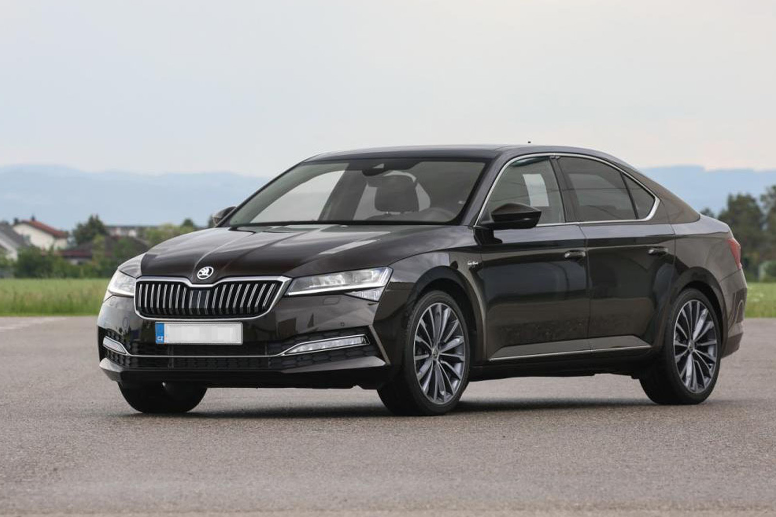 Sedans y Minivans - Autocares LACT