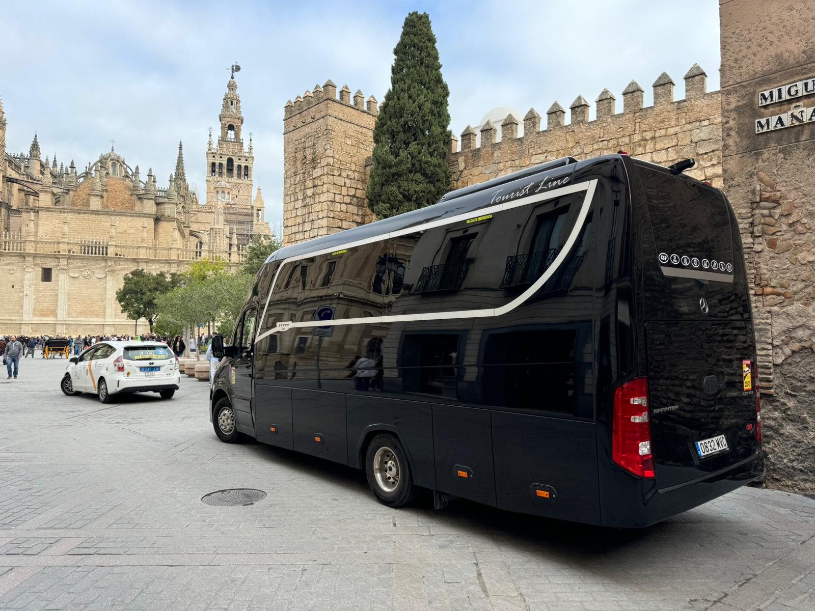 Minibuses - Autocares LACT