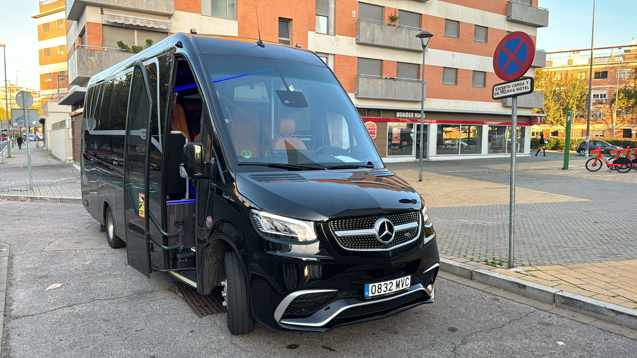 Minibuses - Autocares LACT