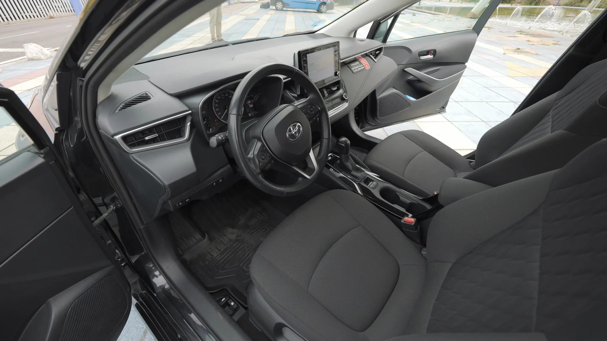 Sedans y Minivans - Autocares LACT