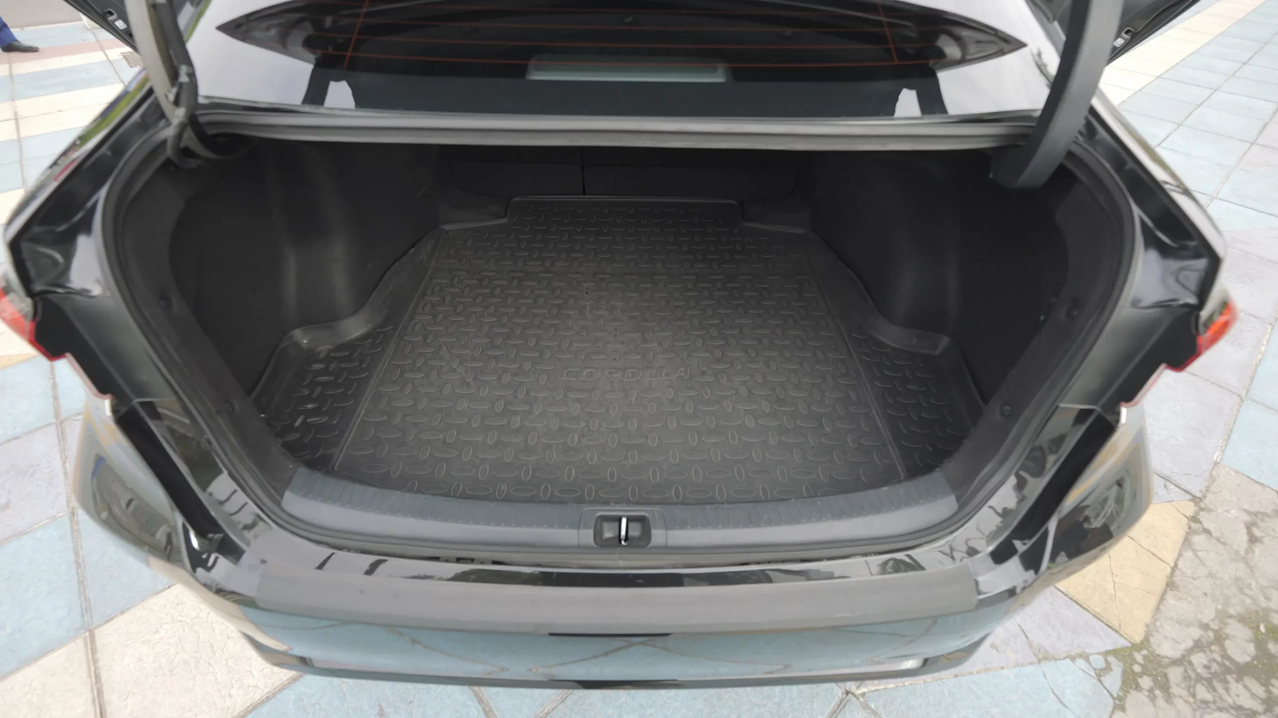 Sedans y Minivans - Autocares LACT